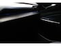 Volkswagen ID.4 Navi ACC Camera Warmtepomp PDC Stuurverwarm. Carplay 19" LM velgen Climate voor & achter Interieur voorverwarming & koeling