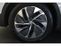 Volkswagen ID.4 Navi ACC Camera Warmtepomp PDC Stuurverwarm. Carplay 19" LM velgen Climate voor & achter Interieur voorverwarming & koeling