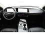 Kia EV6 58 kWh Light Edition - Stoelverwarming - Navigatie - LED koplampen - Privacy Glass - Fabrieksgarantie tot 04-2029