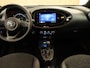 Toyota Aygo X 1.0 VVT-i S-CVT Envy - NAVIGATIE - PARKEERSENSOREN VOOR EN ACHTER - STOELVERWARMING - DRAADLOZE TELEFOONLADER - KEYLESS ENTRY & START - APPLE CARPLAY/ANDROID AUTO