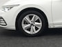Volkswagen Golf Variant 1.5 TSI Life Business 131pk | Adaptive Cruise | Camera | Alcantara Sportstoelen Verwarmd | IQ Light | Stuurverwaming |  Sfeerverlichting | Parkassist | Apple Carplay |