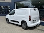 Peugeot Partner 1.5 BlueHDi 130 EAT8 S&S L1 | Stoelverwarming | Trekhaak | Keyless Entry | Stuurverwarming | Navigatie | Camera | Dodehoekbewaking | 220 Volt aansluiting | Digitale Binnenspiegel | BPM Vrij