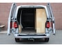 Volkswagen Transporter 2.0 TDI 150PK L2H1 BUMPERS IN KLEUR|PARKEERSENSOREN||CRUISE|SPORTVELGEN
