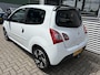 Renault Twingo 1.2 16V Dynamique -CLIMA-CRUISECONTROL-BLUETOOTH-TREKHAAK-ORIGINEEL NEDERLANDS!-D-RIEM V.V. IN 2024!-ETC.