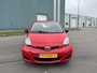 Toyota Aygo 1.0-12V Cool 5-Deurs 68 PK. Zeer betrouwbare en zuinige auto van de tweede eigenaar !!!