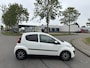 Peugeot 107 1.0i Blue Lease 5-Deurs 68 PK. Leuke en zeer zuinige auto !!!