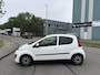 Peugeot 107 1.0i Blue Lease 5-Deurs 68 PK. Leuke en zeer zuinige auto !!!