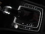 Volkswagen Golf 2.0 TSI GTI | Panoramadak | Stoelverwarming | Carplay | Camera | Sportstoelen | Climate control | Parkeerhulp | Cruise control | 19'' lichtmetalen velgen