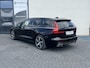 Volvo V60 2.0 T6 Recharge AWD Plus Dark | Longe Range | Adaptieve Cruise | Harman Kardon | Zwenkbare trekhaak | Memory |