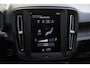 Volvo XC40 T2 Momentum Core AUT. | Parkeercamera | Carplay/Android | Zwart Dak | PDC V/A |