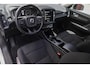Volvo XC40 T2 Momentum Core AUT. | Parkeercamera | Carplay/Android | Zwart Dak | PDC V/A |
