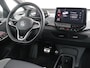 Volkswagen ID.3 First Max 58 kWh Panorama dak | 20" LMV | 8% bijtelling | Camera | Trekhaak | IQ Light