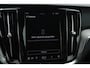 Volvo V60 2.0 T6 PHEV AWD PLUS DARK AUT8 | Panoramadak | 19 inch | Trekhaak