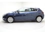 Opel Astra 1.6 Turbo Cosmo | automaat | 1ste eigenaar en dealer onderhouden | climate | pdc achter | navigatie fullmap | bluetooth | cruise control | xenon verlichting | spiegels elektr. inklapbaar