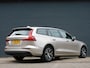 Volvo V60 2.0 B3 Essential NIEUWSTAAT! CARPLAY/ANDROID! FULLMAP NAVI! STOEL/STUURVERWARMING!