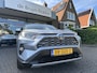 Toyota RAV4 2.5 Hybrid First Edition 360 camera / trekhaak / dodehoekdetectie / dealeronderhouden / 4 nieuwe banden / rijklaarprijs incl. grote beurt / Toyota Garantie / Toyota Pechhulppas