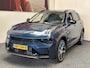 Lynk & Co 01 1.5 TREKHAAK 100 STUKS OP VOORRAAD ! VOL OPTIES ! ACHTERUITRIJCAMERA ADAPTIVE CRUISE CONTROL PANORAMA SCHUIF/KANTELDAK APPLE CARPLAY/ANDROID RIJSTROOKSENSOREN ZEER MOOI !! 3010