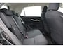 Toyota Auris 1.8 Full Hybrid Dynamic | Origineel NL | Volledig dealer onderhouden | Keyless | 17 inch | Cruise | Clima | Navigatie | Parkeersensoren achter | Camera
