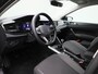 Volkswagen Polo 1.0 TSI Life Edition | Parkeersensoren achter | Achteruitrijcamera | Apple Carplay draadloos | Android Auto draadloos | Digitale cockpit | 15 inch lichtmetalen velgen | Vierseizoensbanden
