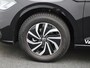 Volkswagen Polo 1.0 TSI Life Edition | Parkeersensoren achter | Achteruitrijcamera | Apple Carplay draadloos | Android Auto draadloos | Digitale cockpit | 15 inch lichtmetalen velgen | Vierseizoensbanden