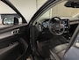 Volvo XC40 T4 Recharge Inscription | Schuifdak | Harman Kardon | Stoel en Stuurwielverwarming | Parkeercamera | Lederen bekleding | Cruise Control | 18 Inch | Keyless Drive | Parkeersensoren voor+achter | Elektrisch bedienbare achterklep | Climate Control L+R | DAB