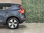 Volvo XC40 T4 Recharge Inscription | Schuifdak | Harman Kardon | Stoel en Stuurwielverwarming | Parkeercamera | Lederen bekleding | Cruise Control | 18 Inch | Keyless Drive | Parkeersensoren voor+achter | Elektrisch bedienbare achterklep | Climate Control L+R | DAB