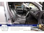 Volvo V70 T4 180 pk Nordic, Leer, Xenon, Navi, Bluetooth, Trekhaak, 17 inch