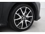 Toyota Yaris 1.5 Hybrid Executive | Navigatie | Head-up display | JBL | Dodehoek detectie | Stoelverwarming | Parkeersensoren voor/achter | 17 inch