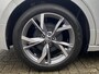 Skoda Enyaq iV 60 Sportline 58 kWh 180 PK | Automaat | Matrix LED Koplampen | Navigatie | Achteruitrijcamera | Climate Control | Adaptive Cruise Control | Climate + Assistentie + Comfort Plus pakket | Parkeersensoren | Elektrische achterklep | Privacy Glass | Stoelverwarming | Lichtmetalen velgen | DIRECT LEVERBAAR! |