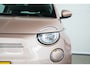Fiat 500e 42 kWh | Camera | Stoel & Stuurverwarming | Apple Carplay & Android Auto | Style Pack | Parkeersensoren |