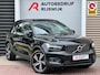 Volvo XC40 2.0 T4 R-Design Pano/H&K/Camera