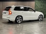 Volvo XC90 T8 AWD Recharge R-Design | Luchtvering | Trekhaak | Harman Kardon | Adaptieve Cruise Control | Standkachel met Volvo On Call App | Stoelverwarming voor+achter | Stuurwielverwarming | Parkeercamera | Pilot Assist | BLIS Dode Hoek Detectie | Elektrische voo