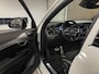 Volvo XC90 T8 AWD Recharge R-Design | Luchtvering | Trekhaak | Harman Kardon | Adaptieve Cruise Control | Standkachel met Volvo On Call App | Stoelverwarming voor+achter | Stuurwielverwarming | Parkeercamera | Pilot Assist | BLIS Dode Hoek Detectie | Elektrische voo