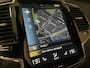 Volvo XC90 T8 AWD Recharge R-Design | Luchtvering | Trekhaak | Harman Kardon | Adaptieve Cruise Control | Standkachel met Volvo On Call App | Stoelverwarming voor+achter | Stuurwielverwarming | Parkeercamera | Pilot Assist | BLIS Dode Hoek Detectie | Elektrische voo