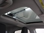 Volkswagen Up! 1.0 groove up! | Panoramadak | Parkeersensoren | Bluetooth | Stoelverwarming | Cruise Control |
