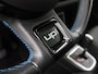 Volkswagen Up! 1.0 groove up! | Panoramadak | Parkeersensoren | Bluetooth | Stoelverwarming | Cruise Control |