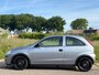 Opel Corsa 1.2-16V Rhythm 3-Drs Stuurbekrachtiging Audio/CD Getint glas ABS Colorpakket Dealeronderhoud Nieuwe Apk!