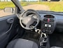 Opel Corsa 1.2-16V Rhythm 3-Drs Stuurbekrachtiging Audio/CD Getint glas ABS Colorpakket Dealeronderhoud Nieuwe Apk!