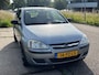 Opel Corsa 1.2-16V Rhythm 3-Drs Stuurbekrachtiging Audio/CD Getint glas ABS Colorpakket Dealeronderhoud Nieuwe Apk!