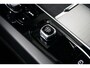 Volvo XC60 T6 Plug-in hybrid AWD Ultimate Dark | Luchtvering | Sportstoelen | Achterbank verwarmd | Alarmsysteem | Audio installatie high end