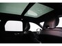 Volvo XC60 T6 Plug-in hybrid AWD Ultimate Dark | Luchtvering | Sportstoelen | Achterbank verwarmd | Alarmsysteem | Audio installatie high end
