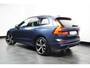 Volvo XC60 T6 Plug-in hybrid AWD Ultimate Dark | Luchtvering | Sportstoelen | Achterbank verwarmd | Alarmsysteem | Audio installatie high end
