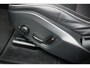 Volvo XC60 T6 Plug-in hybrid AWD Ultimate Dark | Luchtvering | Sportstoelen | Achterbank verwarmd | Alarmsysteem | Audio installatie high end