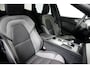 Volvo XC60 T6 Plug-in hybrid AWD Ultimate Dark | Luchtvering | Sportstoelen | Achterbank verwarmd | Alarmsysteem | Audio installatie high end