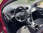Ford Focus 1.6 TI-VCT Titanium ECC LMV 16" Audio/CD Navigatie ESP ABS Cruisecontrol ASR Getint glas Dealeronderhoud Nieuwe Apk!