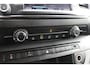 Peugeot e-Expert EV L2 136PK AUTOMAAT 75 kWh | NAVIGATIE 10" TOUCHSCREEN | APPLE CARPLAY/ANDROID AUTO | PARKEERSENSOREN | CRUISE CONTROL | DAB+ RADIO | 3-ZITS | LAADRUIMTE PAKKET | 3-FASE! |
