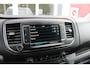 Peugeot e-Expert EV L2 136PK AUTOMAAT 75 kWh | NAVIGATIE 10" TOUCHSCREEN | APPLE CARPLAY/ANDROID AUTO | PARKEERSENSOREN | CRUISE CONTROL | DAB+ RADIO | 3-ZITS | LAADRUIMTE PAKKET | 3-FASE! |