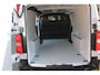 Peugeot e-Expert LONG (L3) 75 kWh 136PK 3-FASE | SCHUIFDEUREN LINKS EN RECHTS | NAVIGATIE 10" TOUCHSCREEN | ACHTERUITRIJ CAMERA | APPLE CARPLAY/ANDROID AUTO | PARKEERSENSOREN | CRUISE CONTROL | DAB+ RADIO | 3-ZITS | LAADRUIMTE PAKKET | PACK MODUWORK |