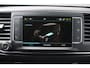 Peugeot e-Expert EV L2 75 kWh | NAVIGATIE 10" TOUCHSCREEN | ACHTERUITRIJ CAMERA | APPLE CARPLAY/ANDROID AUTO | PARKEERSENSOREN | CRUISE CONTROL | DAB+ RADIO | 3-ZITS | LAADRUIMTE PAKKET | PACK MODUWORK |