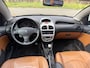 Peugeot 206 CC 2.0-16V Roland Garros | NIEUWE APK | GEINIG VOOR WEINIG | LEDER | AIRCO | CABRIO |